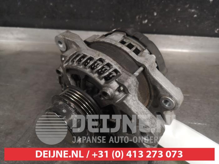 Gebruikte Alternator Toyota Yaris III (P13) 1.33 16V Dual VVT-I Prijs € 40,00 Margeregeling aangeboden door V.Deijne Jap.Auto-onderdelen BV
