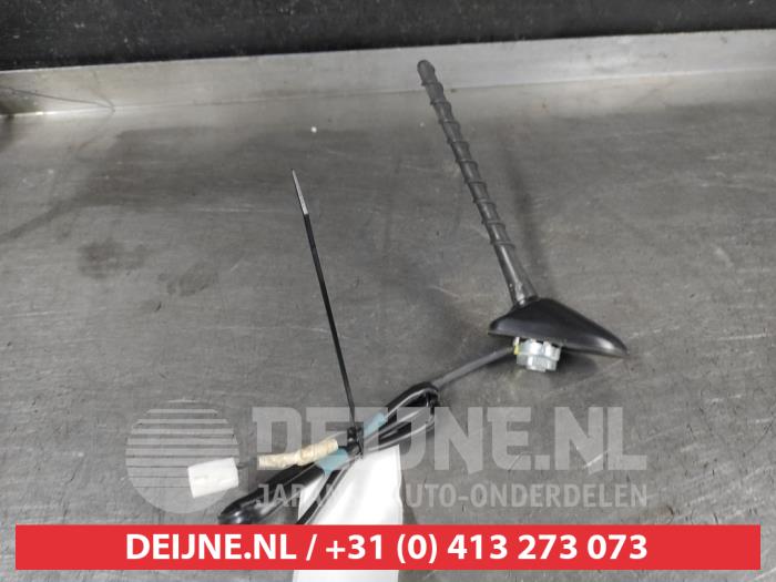 Toyota Yaris Antenne O663397