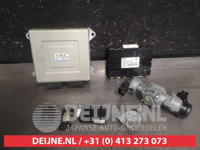 Mazda 5 Kontaktslot+Sleutel O663451