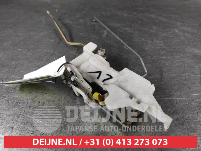 Mazda Demio Türschlossmechanik 4-türig links vorne O663593