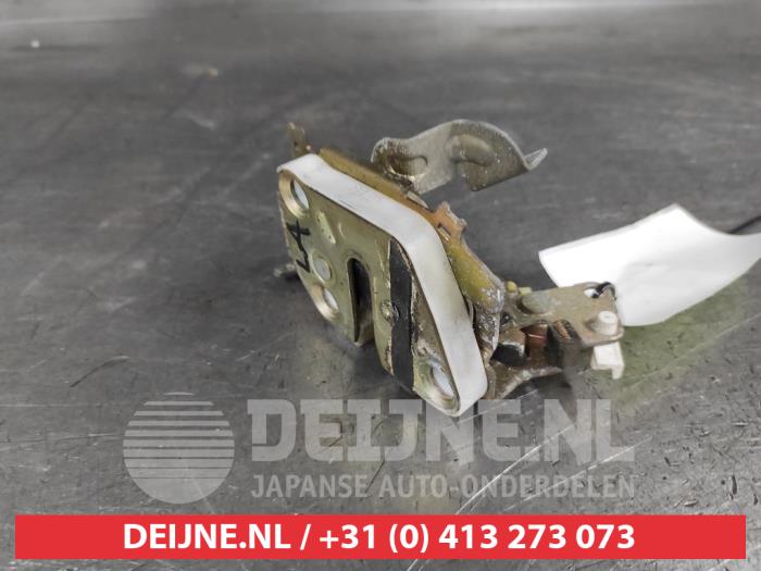 Mazda Demio Türschlossmechanik 4-türig links hinten O663595