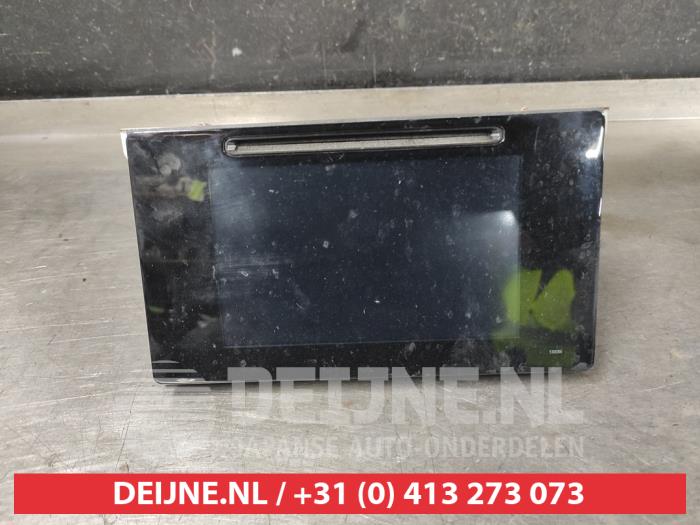 Toyota Auris Radio O663612