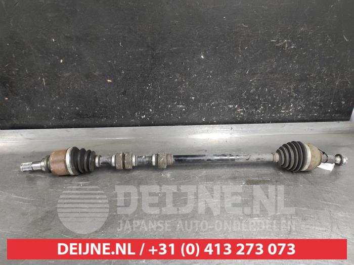 Nissan Micra Front drive shaft, right O663660