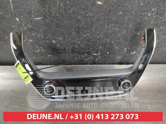 Toyota Corolla Kachel Bedieningspaneel O663855