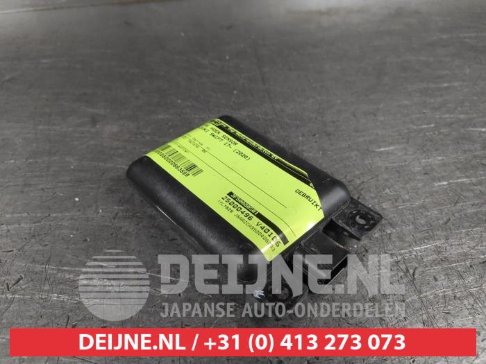 Suzuki Swift Dode hoek sensor O663889
