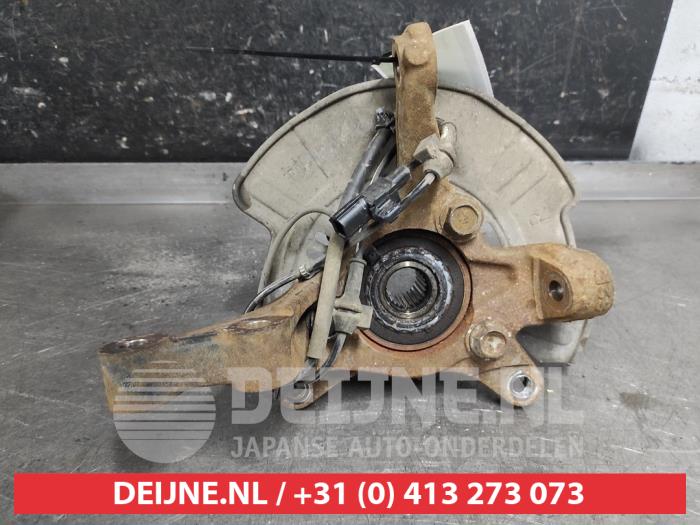 Suzuki Swift Fusee rechts-voor O663905