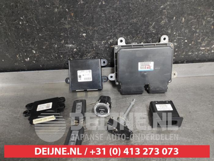 Mitsubishi Outlander Slotenset Cilinder (compleet) O663994