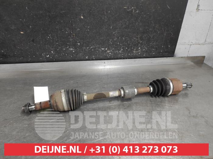 Hyundai I30 Aandrijfas links-voor O664008