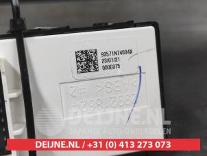 Hyundai Tucson Multi-functional window switch O664302 photo 3