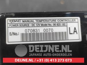 Chevrolet Captiva Heater control panel O664372 photo 3