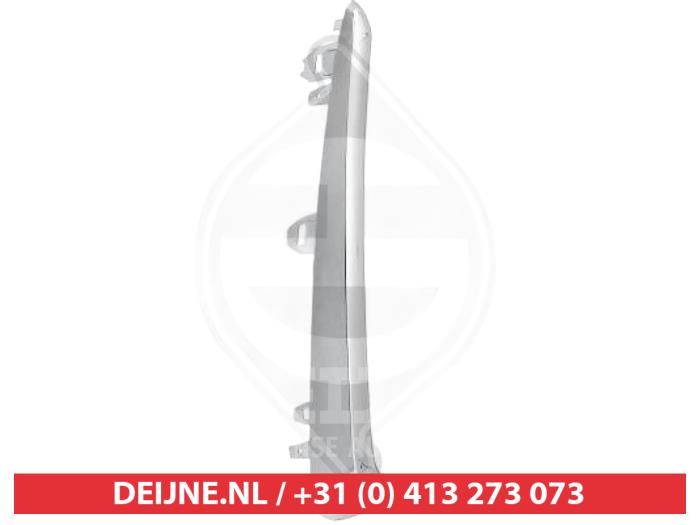 Toyota Yaris Front bumper strip, right O9990009330