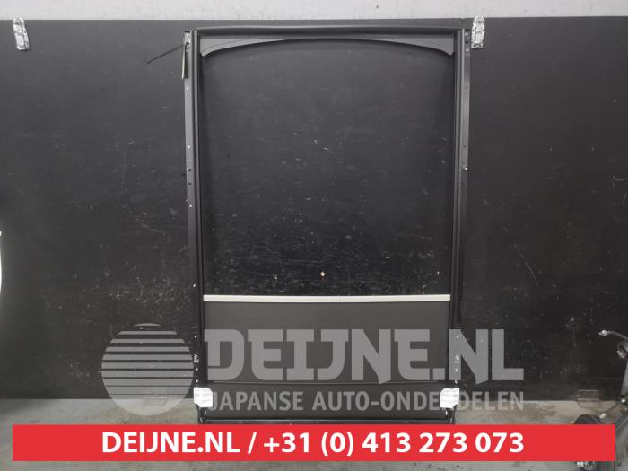 Nissan Qashqai Schuifhemel mechaniek O664403