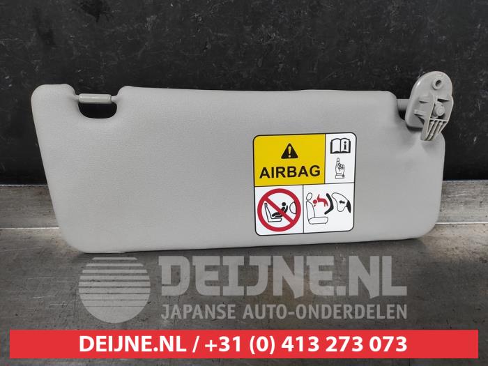 Suzuki Ignis Zonneklep O664427
