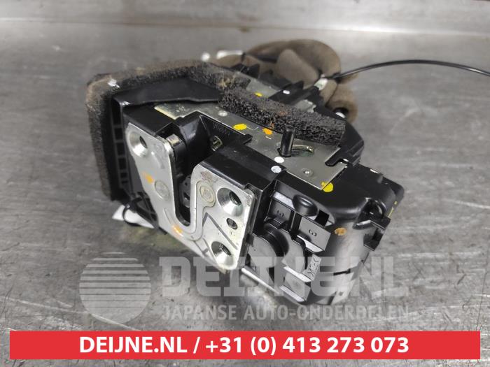 Nissan Qashqai Deurslot Mechaniek 4Deurs links-achter O664501
