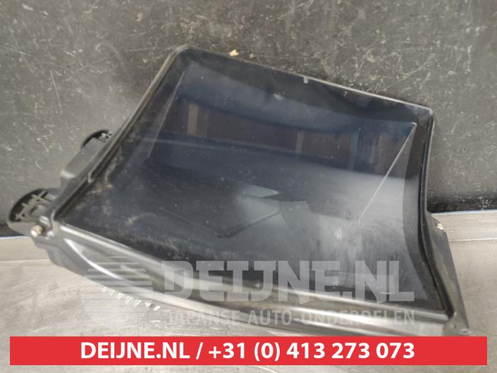 Gebruikte Head-up display Nissan Qashqai (J12) 1.5 VC-T e-Power 16V Prijs op aanvraag aangeboden door V.Deijne Jap.Auto-onderdelen BV