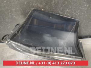 Gebruikte Head-up display Nissan Qashqai (J12) 1.5 VC-T e-Power 16V Prijs op aanvraag aangeboden door V.Deijne Jap.Auto-onderdelen BV