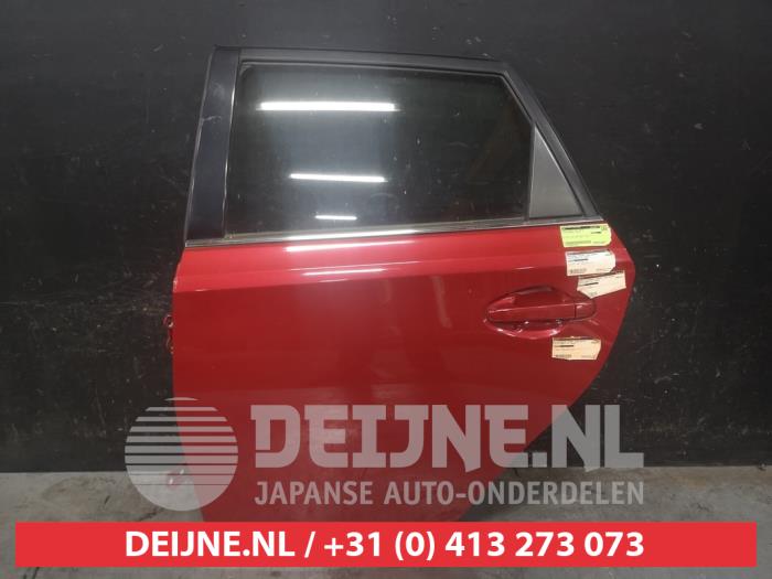 Toyota Auris Portier 4Deurs links-achter O664934