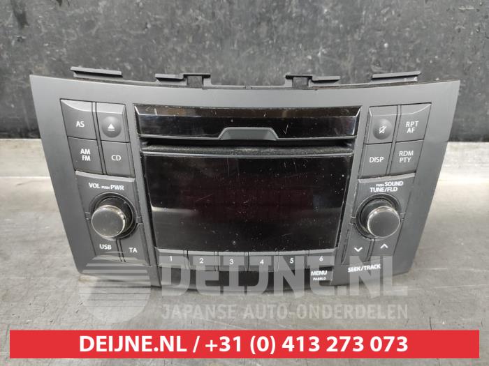 Suzuki Swift Radio O665099