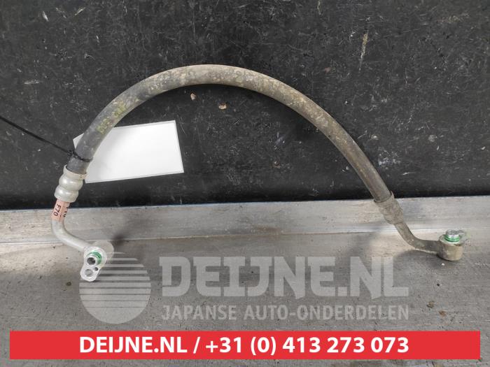 Kia Sportage Air conditioning line O665243