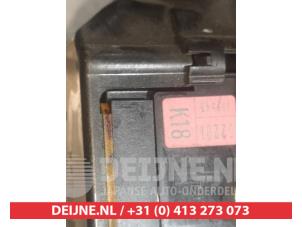 Toyota IQ Ruitenwis Schakelaar O310420 foto 4