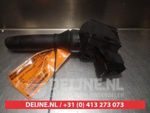 Toyota IQ Ruitenwis Schakelaar O310420 foto 2