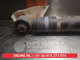 Toyota IQ Stoßdämpfer rechts hinten O379849 foto 3