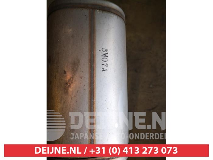 Gebruikte Uitlaat Middendemper Honda Jazz (GK/GP) 1.3 -i-VTEC 16V Prijs € 50,00 Margeregeling aangeboden door V.Deijne Jap.Auto-onderdelen BV