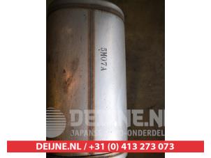 Gebruikte Uitlaat Middendemper Honda Jazz (GK/GP) 1.3 -i-VTEC 16V Prijs € 50,00 Margeregeling aangeboden door V.Deijne Jap.Auto-onderdelen BV