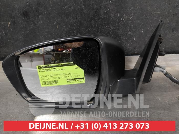 Nissan Qashqai Buitenspiegel links O665480