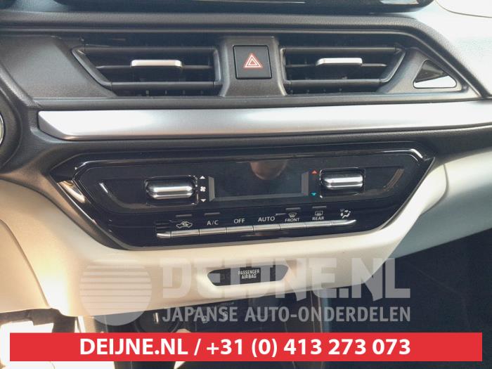 Suzuki Swift Kachel Bedieningspaneel O665560