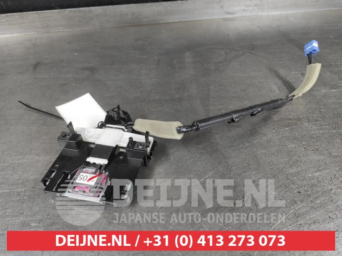 Toyota Hilux GPS-Antenne O665514