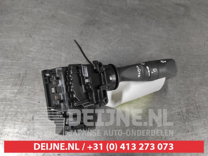 Toyota Hilux Scheibenwischer Schalter O665518