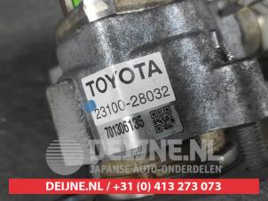 Toyota Avensis Brandstofpomp Mechanisch O665526 foto 2