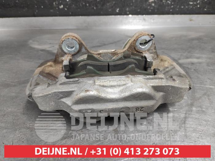 Toyota Hilux Bremszange rechts vorne O665582