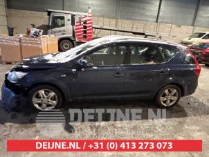 Kia Ceed Portier 4Deurs links-voor O665608 foto 3