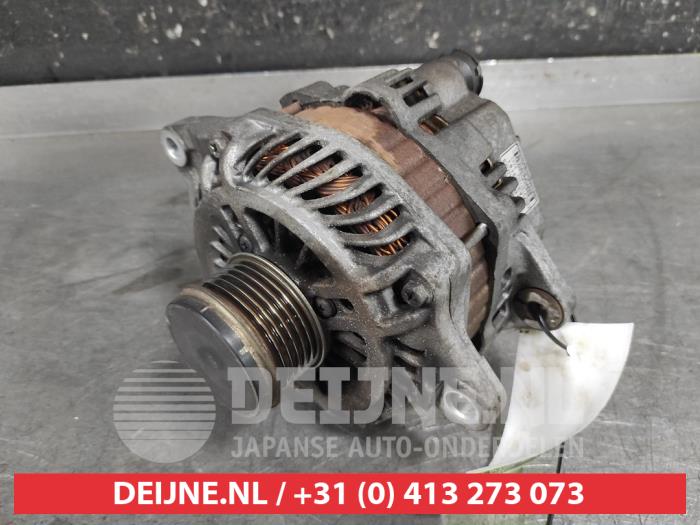Gebruikte Dynamo Mitsubishi Outlander (CW) 2.4 16V Mivec 4x2 Prijs € 40,00 Margeregeling aangeboden door V.Deijne Jap.Auto-onderdelen BV