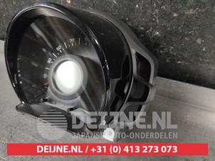 Toyota Aygo Tacho - Kombiinstrument KM O665922 foto 2