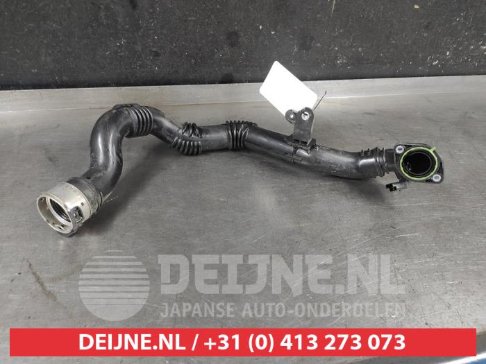 Gebruikte Intercooler Buis Nissan Micra (K14) 1.0 IG-T 92 Prijs op aanvraag aangeboden door V.Deijne Jap.Auto-onderdelen BV