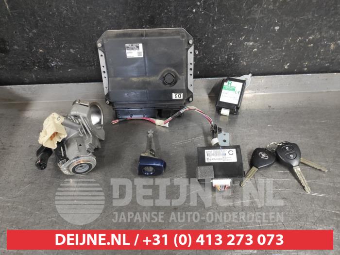Toyota Rav-4 Schlossset Zylinder (komplett) O666231