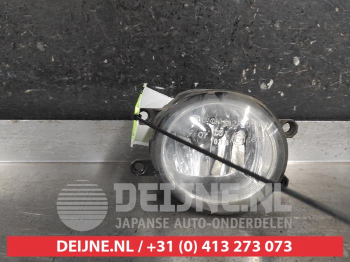 Toyota Prius Plus Fog light, front right O666265