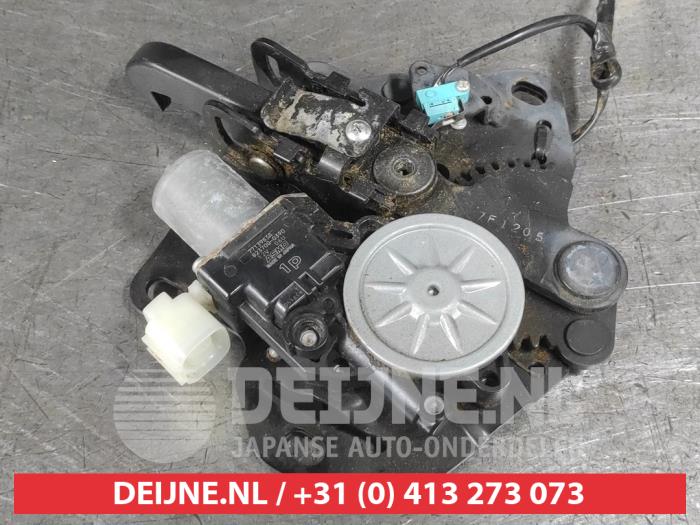 Mazda MX-5 Cabriodak vergrendelslot O666330