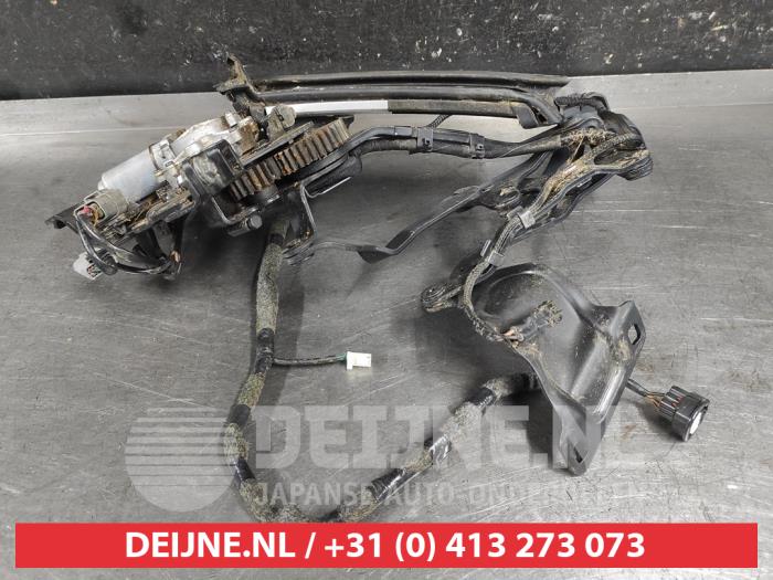 Mazda MX-5 Cabriodak scharnier O666332
