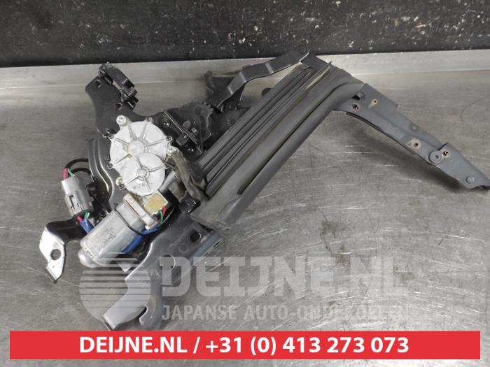 Mazda MX-5 Cabriodak scharnier O666338
