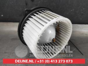 Hyundai Bayon Kachel Ventilatiemotor O666422 foto 2