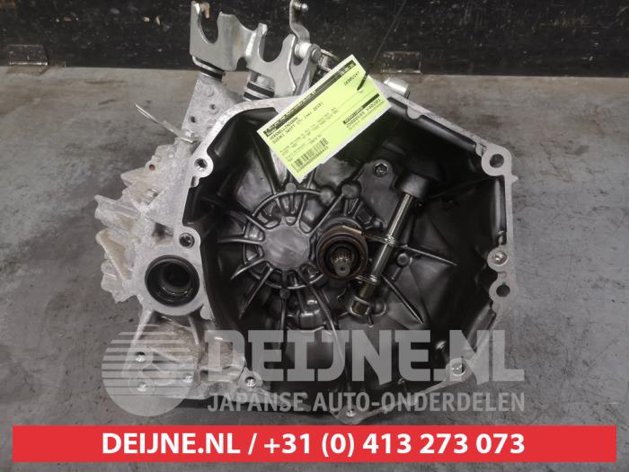 Suzuki Swift Versnellingsbak O666433