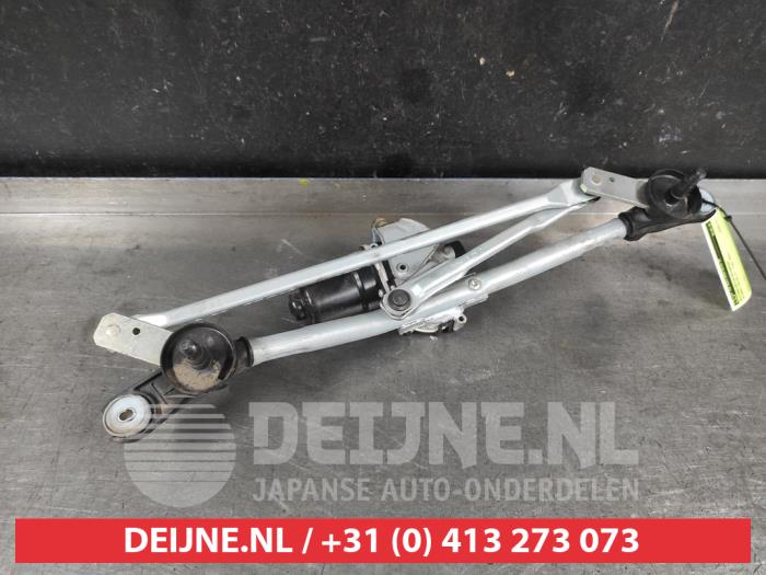 Hyundai Bayon Wiper motor + mechanism O666452
