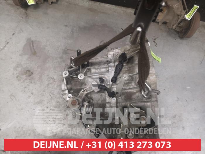 Versnellingsbak van een Suzuki Vitara (LY/MY) 1.4 Booster Jet Turbo 16V SHVS AllGrip 2020