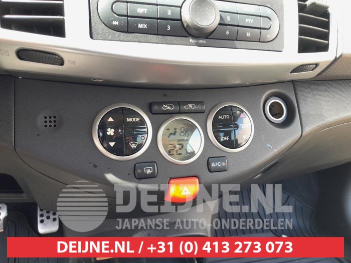 Nissan Micra CC Heater control panel O666715