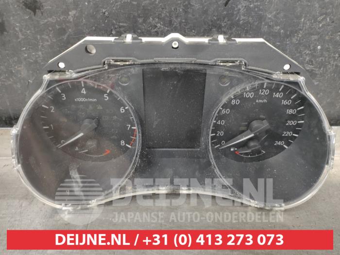 Nissan Qashqai Tacho - Kombiinstrument KM O666800