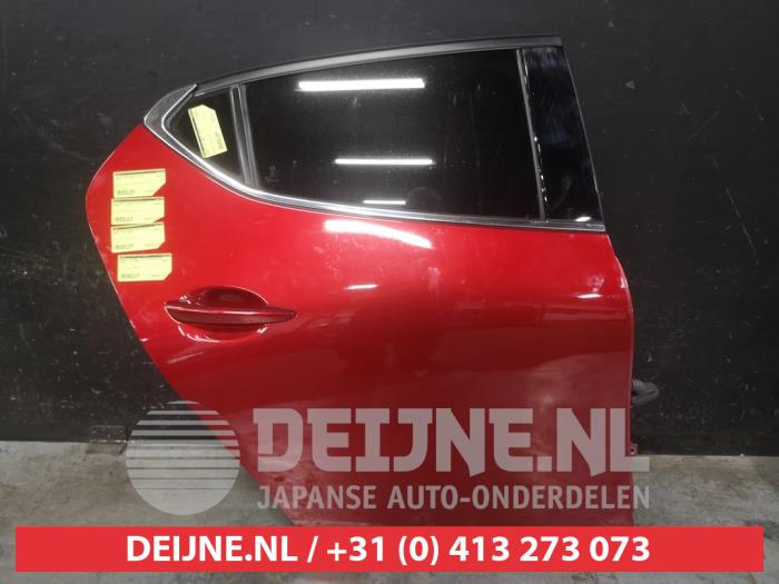 Mazda 3 Rear door 4-door, right O666868